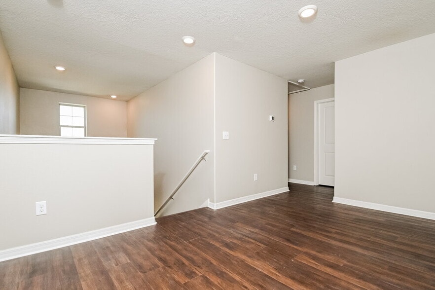 Building Photo - 7205 Ozello Trail Ave