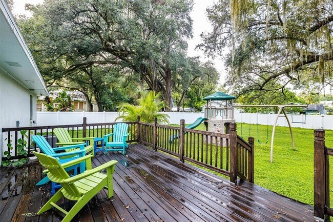 Building Photo - 113 W Adalee St