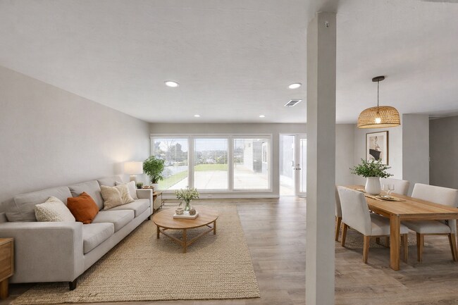 Building Photo - 5266-5268 Tipton St