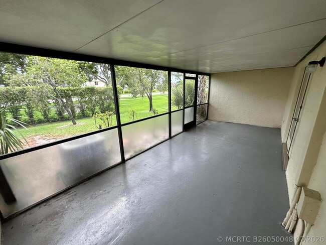 Building Photo - 10300 Hidden Springs Ct