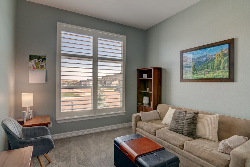 Building Photo - 532 Woodroot Cir