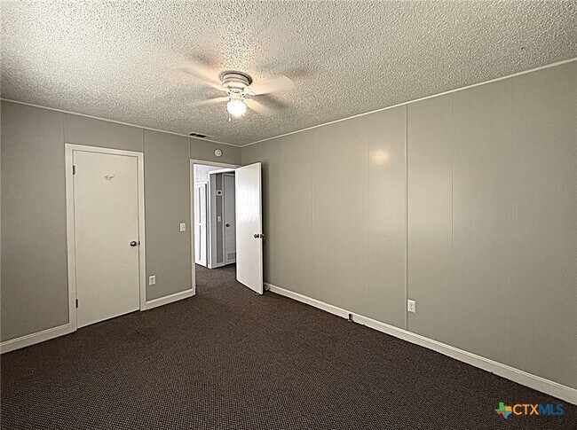 Building Photo - 306 N Ann Blvd