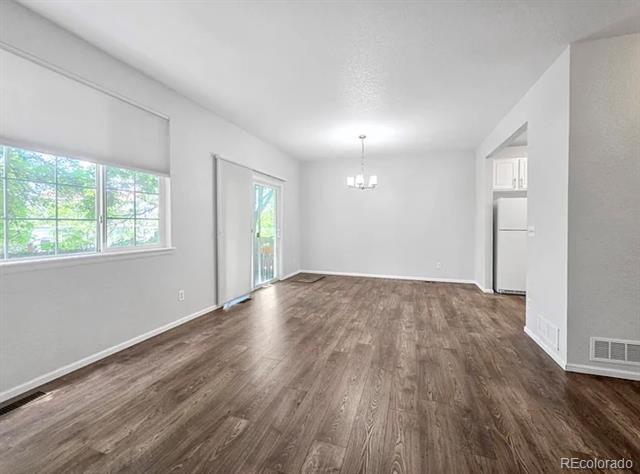 Building Photo - 5472 Balsam Ct