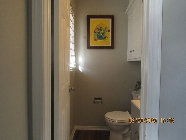 Building Photo - Great Home located close to Eisenhower Schools