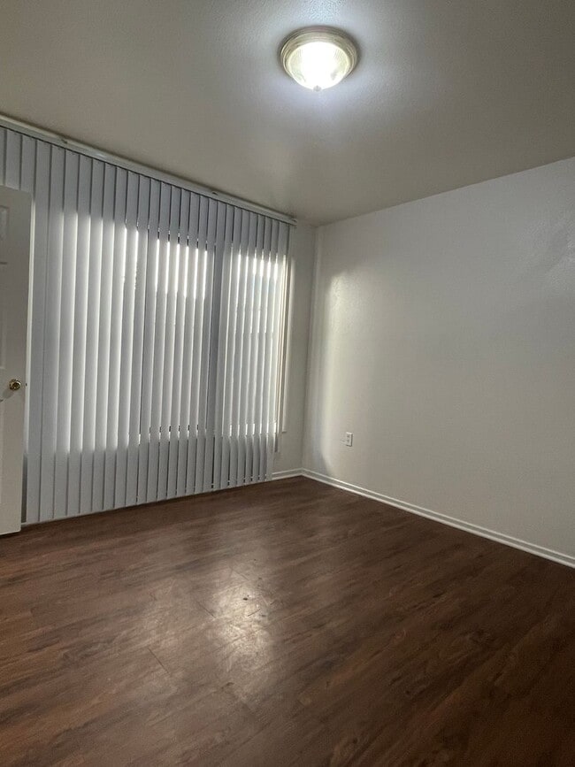 Building Photo - 6859 Pasado Rd