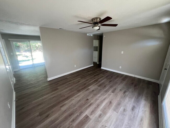 Building Photo - 4909 Mehaffey Ct