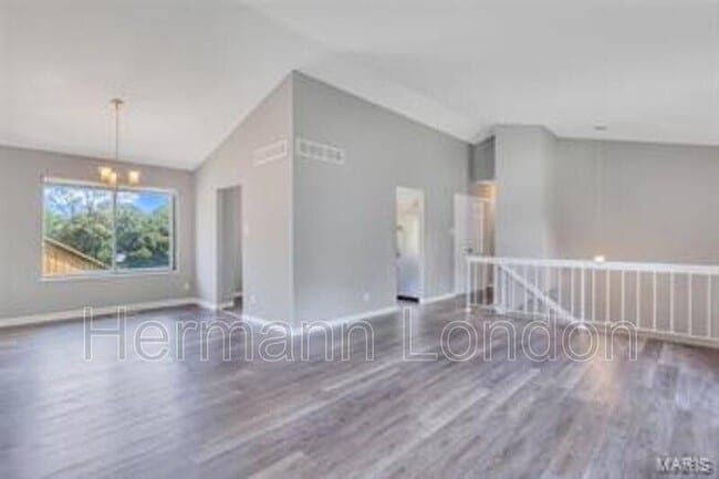 Building Photo - 5227 Suntrail Dr