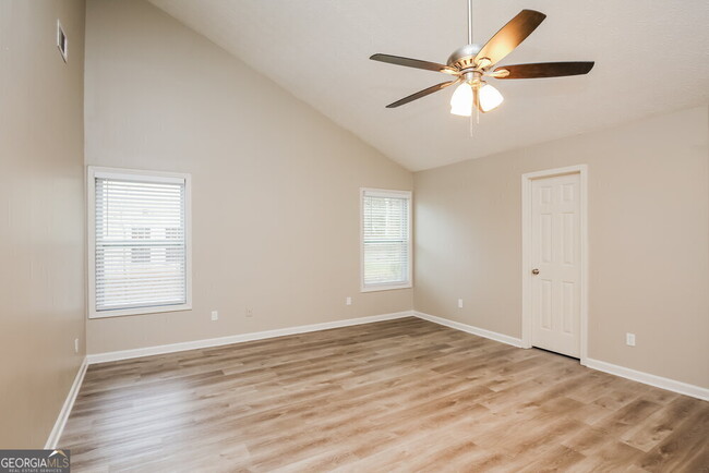 Building Photo - 5563 Newberry Point Dr