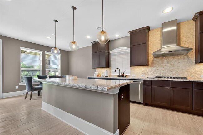 Building Photo - 30148 Southern Sky Dr