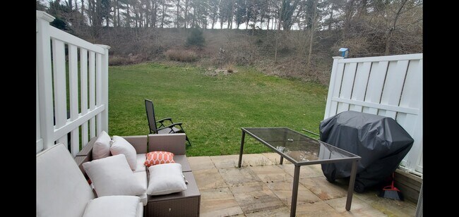 Building Photo - 146 Windward Dr