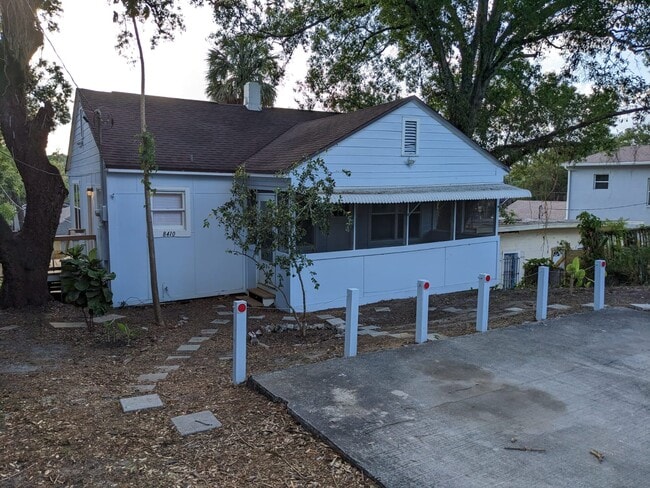 Building Photo - 8410 N 11th St