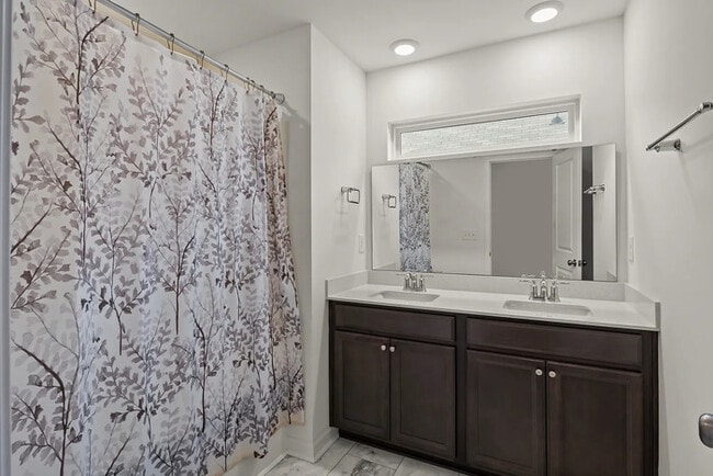 Building Photo - Earn Wealth While Leasing - Like a Homeowner - Lease to Own