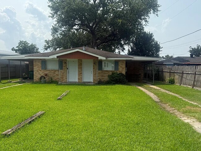 Building Photo - 732 Arnold Ave
