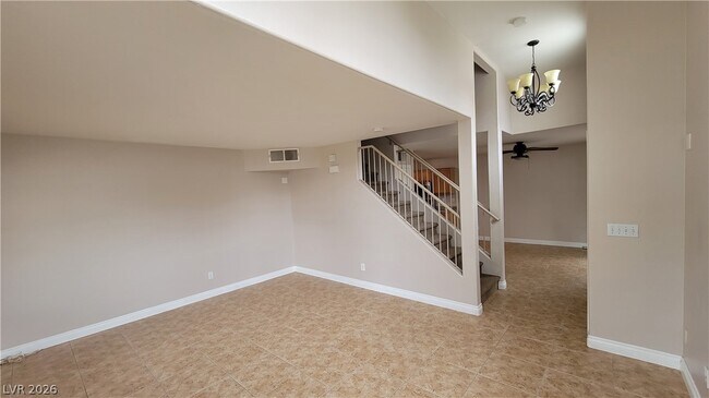 Building Photo - 453 Temple Canyon Pl