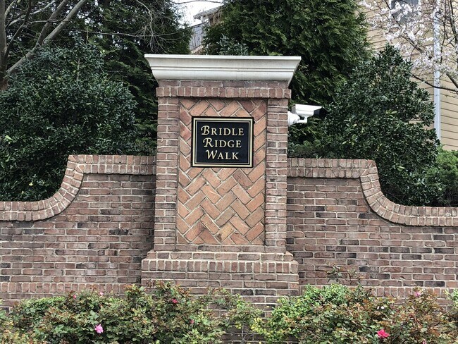 Building Photo - Conyers 3 Bed 2.5 Bath in Gated Community.