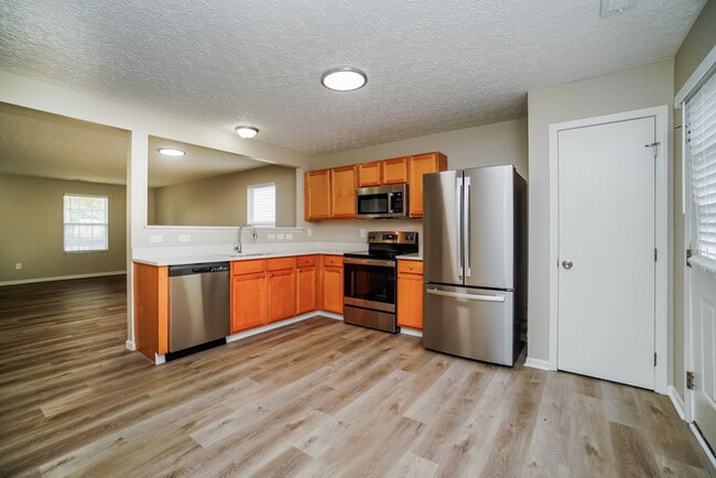 Building Photo - 4649 Kenross Dr