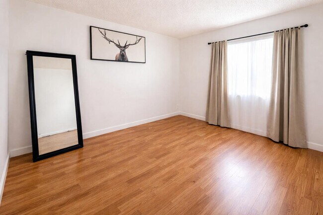 Building Photo - 2001 Woolbright Rd