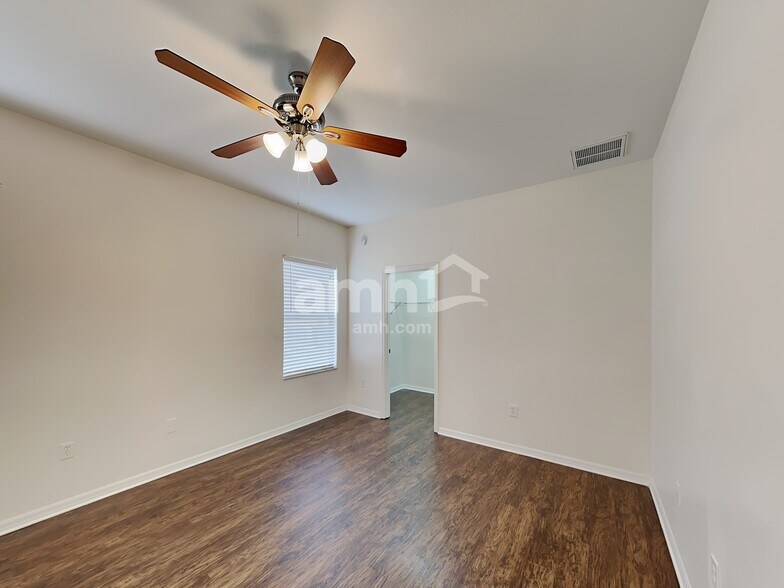 Building Photo - 10707 Carloway Hills Dr