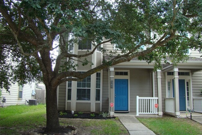 Building Photo - 23855 Pebworth Pl
