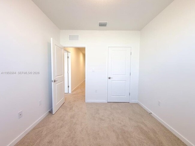 Building Photo - 184 NE 13th St