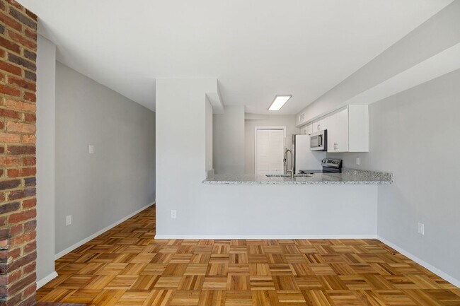 Building Photo - 5900 Patterson Ave