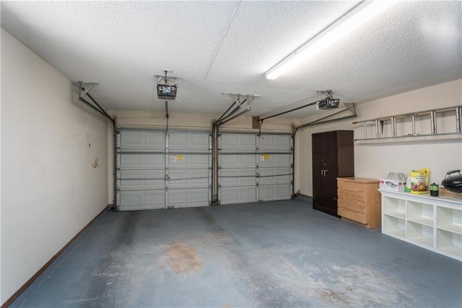 Building Photo - 701 El Parque Dr