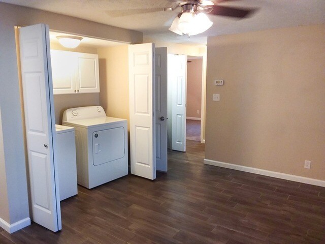 Building Photo - 303 N Washington St