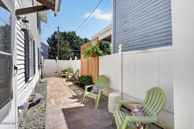 Building Photo - 5 Van Dorn St
