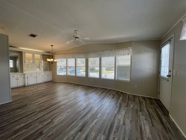 Building Photo - 2 BR 2 BATH Annual Rental in Barefoot Bay Available JUNE 2025