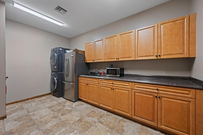 Building Photo - 14410 Equestrian Way