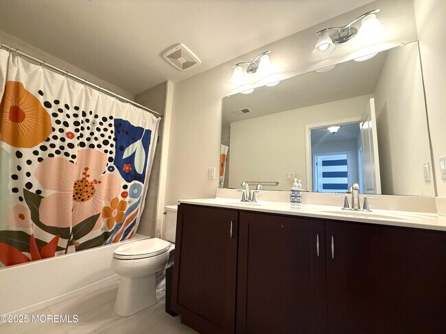 Building Photo - 6 Wisteria Ct