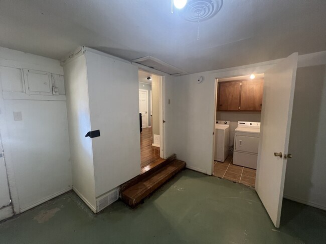 Building Photo - 2514 24th St