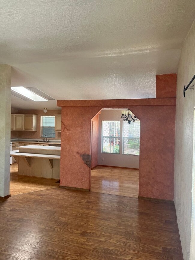 Building Photo - Beautiful 2 Bedroom 2 Bathroom home in Mescal Az. Large front porch and attached carport
