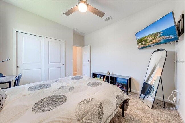 Building Photo - 5301 Amersham Ln