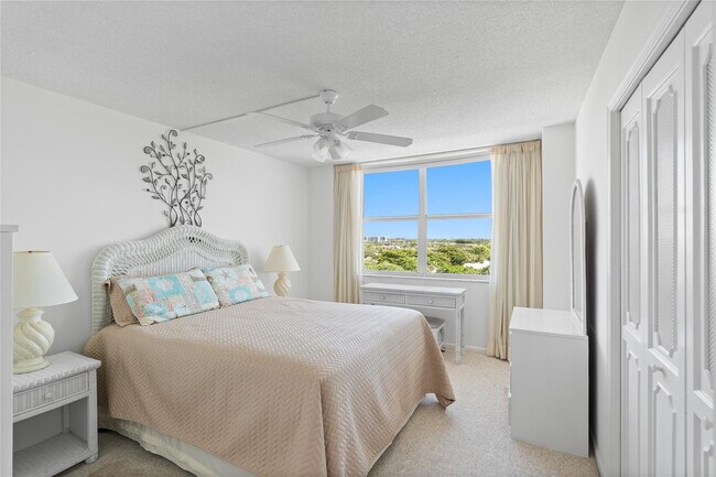 Building Photo - 5200 N Ocean Blvd