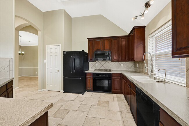 Building Photo - 18819 Forest Deer Rd