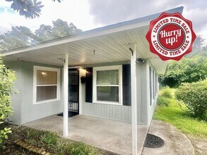 Building Photo - RENT SPECIAL: Cozy 2BR Cottage/No Carpet, ...