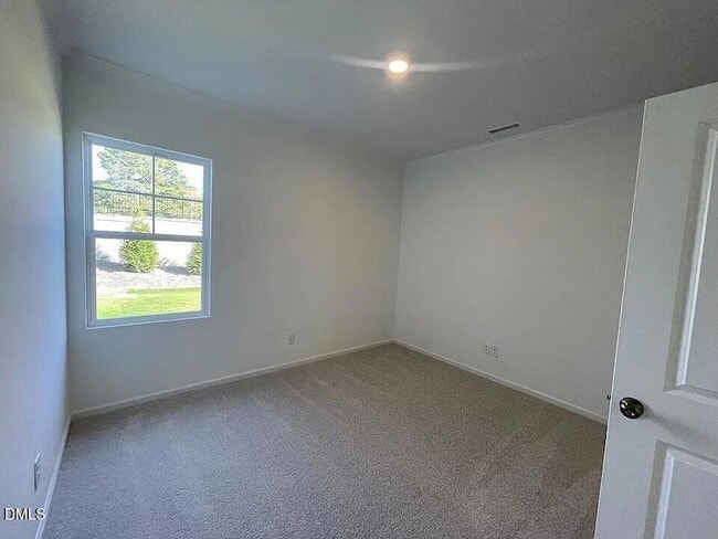 Building Photo - 214 N Finley Lndg Pkwy