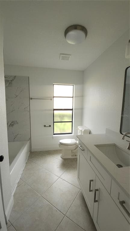 Building Photo - 2001 Country Club Ct