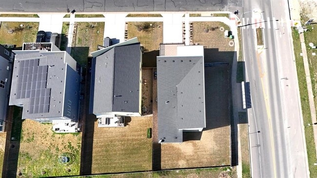 Building Photo - 7200 Cordoba Dr