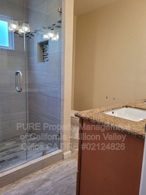 Building Photo - 108 Anne Way