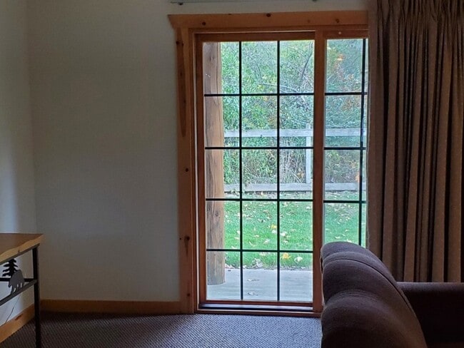 Building Photo - 2643 IL-178