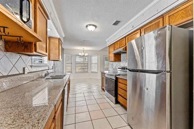 Building Photo - 6801 Ridgetop Rd