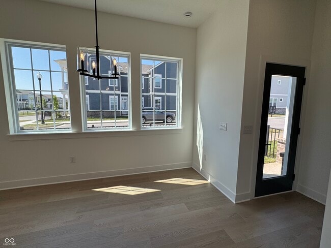 Building Photo - 753 Madelyn Dr