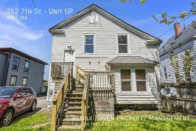 Building Photo - 352 7th St