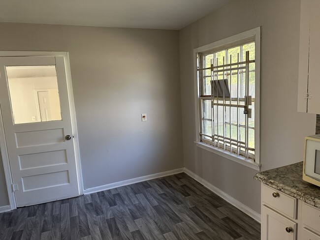 Breakfast Room attached to Kitchen - 5213 Carmen St