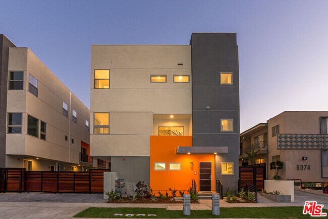 Building Photo - 6072 Pickford St