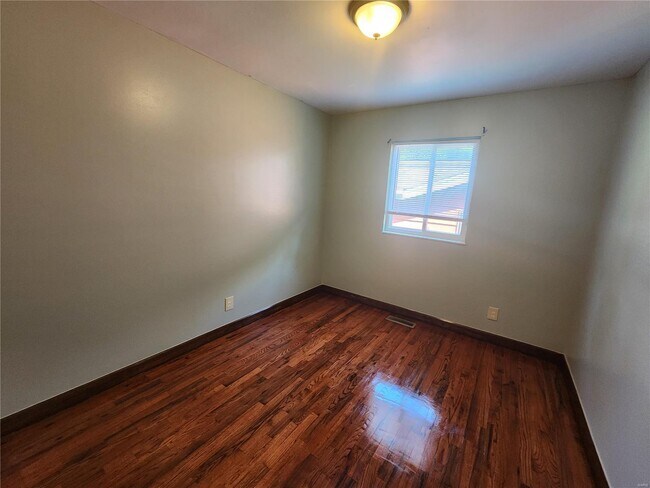 Building Photo - 2332 Viminal Ct