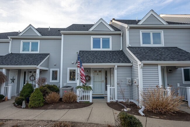 Building Photo - 561 White Cliffs Dr
