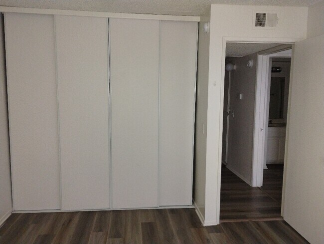 Building Photo - 38290 5th St E